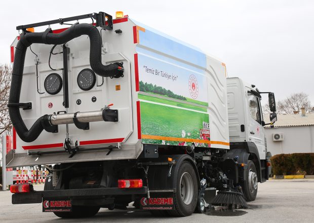 7,5 m<sup>3</sup> Kademe-Araç-Üstü-Yol-Süpürme-Makinası-3
