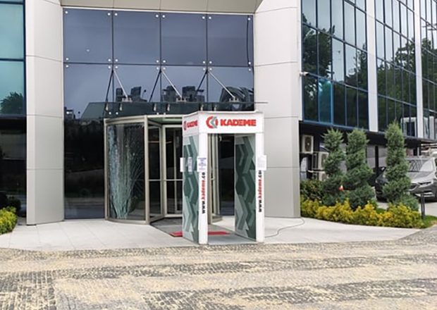 Kademe-Dezenfektan-Tüneli-1